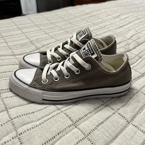 Women’s converse